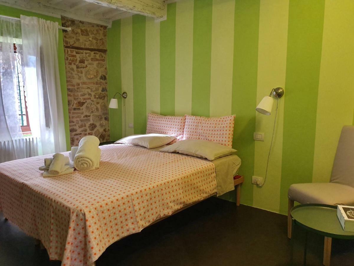 Bed and Breakfast Lo Scarabeo Casale di Pari Экстерьер фото